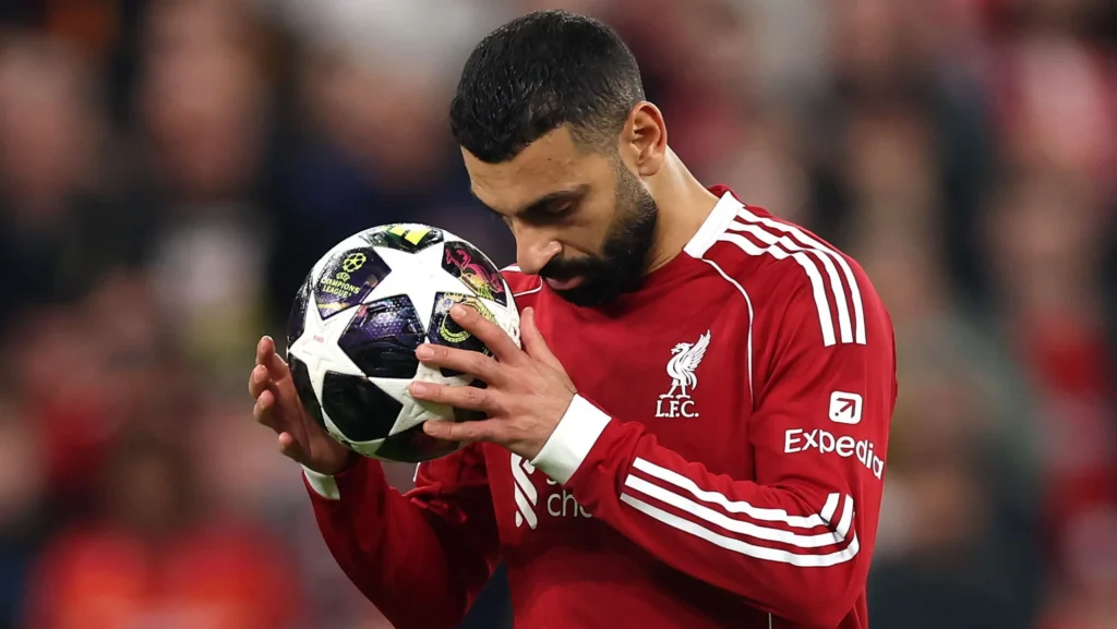 Lesionado, Salah desfalca Liverpool e afeta a seleção do Egito
