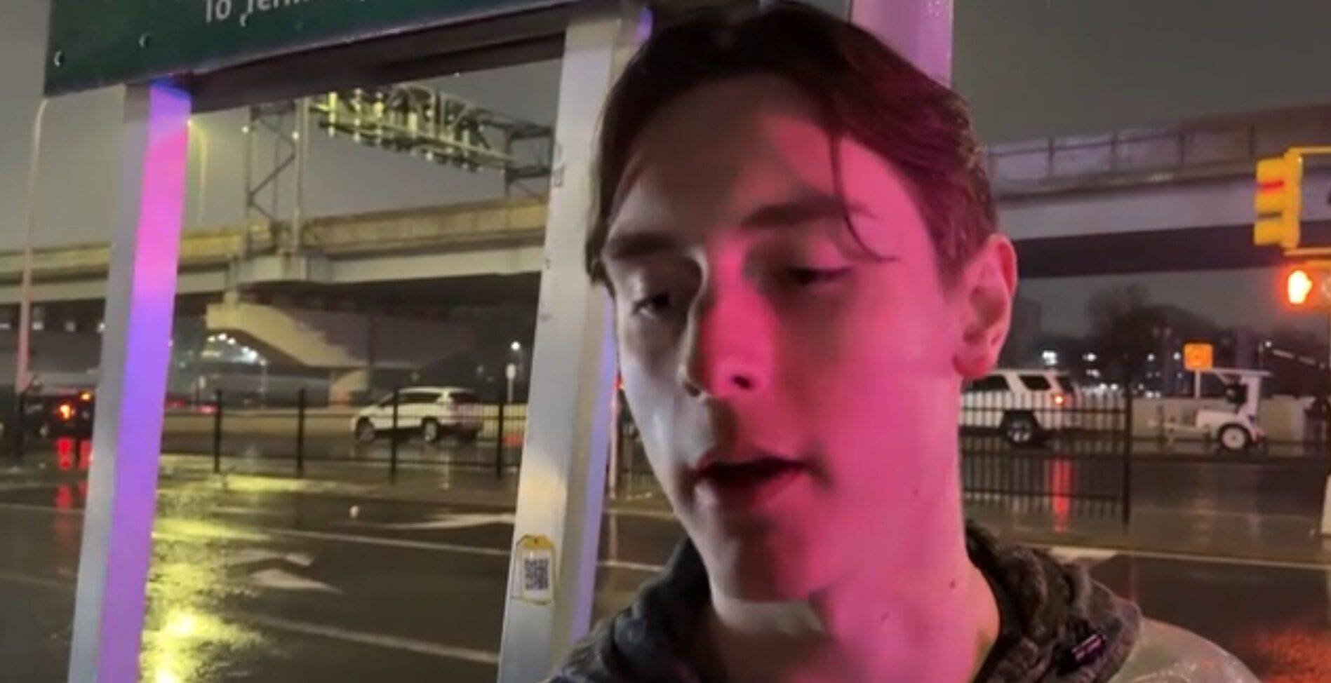 "Todos estavam abaixados e gritavam: relato de colisão"