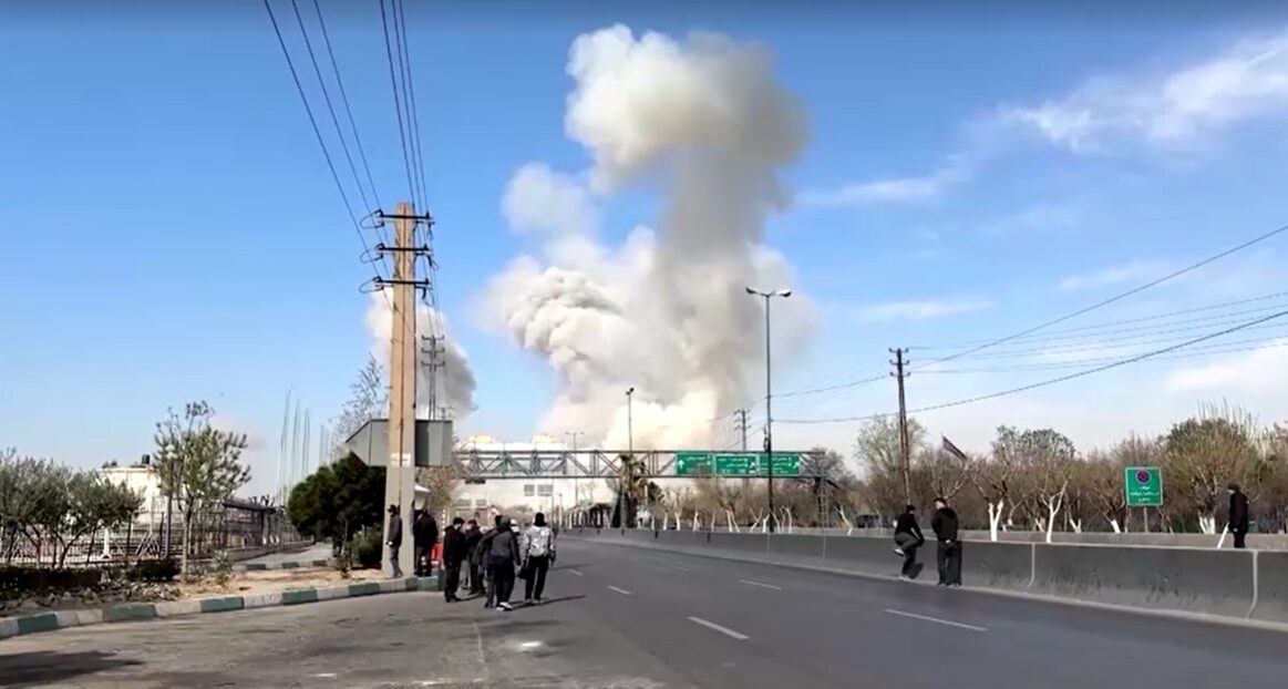 Guerra no Irã completa um mês e impacta o Oriente Médio agora