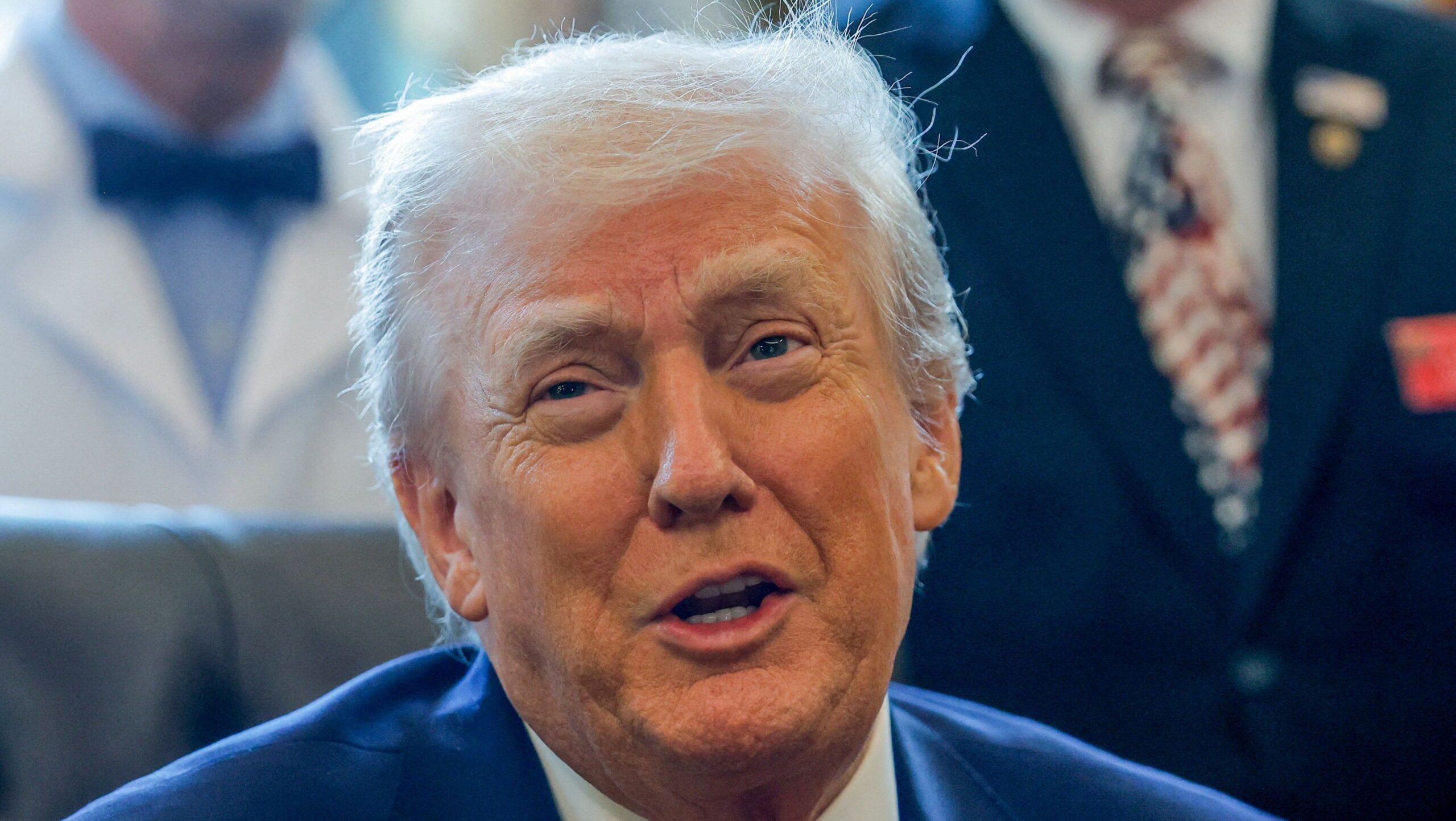 Trump exalta armas e afirma que guerras duram para sempre