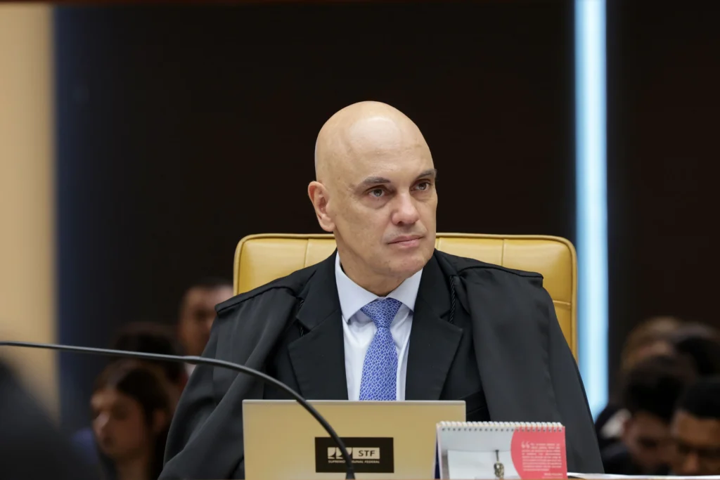 Moraes aumenta perímetro para monitorar drones em Brasília