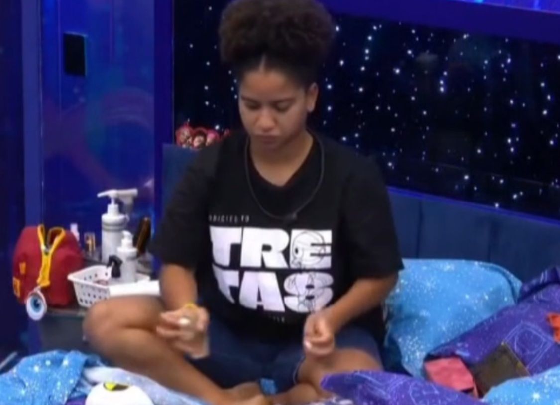BBB 26: Polêmica de Milena ao borrifar perfume em Ana Paula