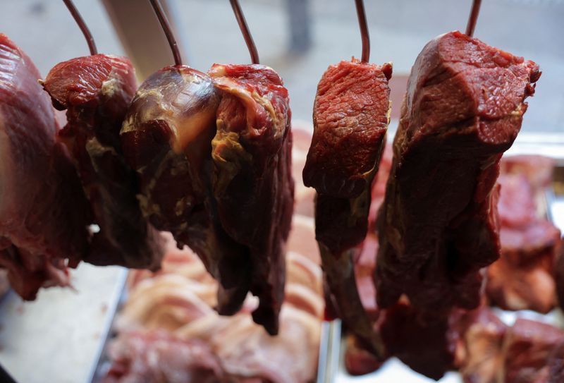 Diferença de preço entre carne suína e bovina cresce em 2023