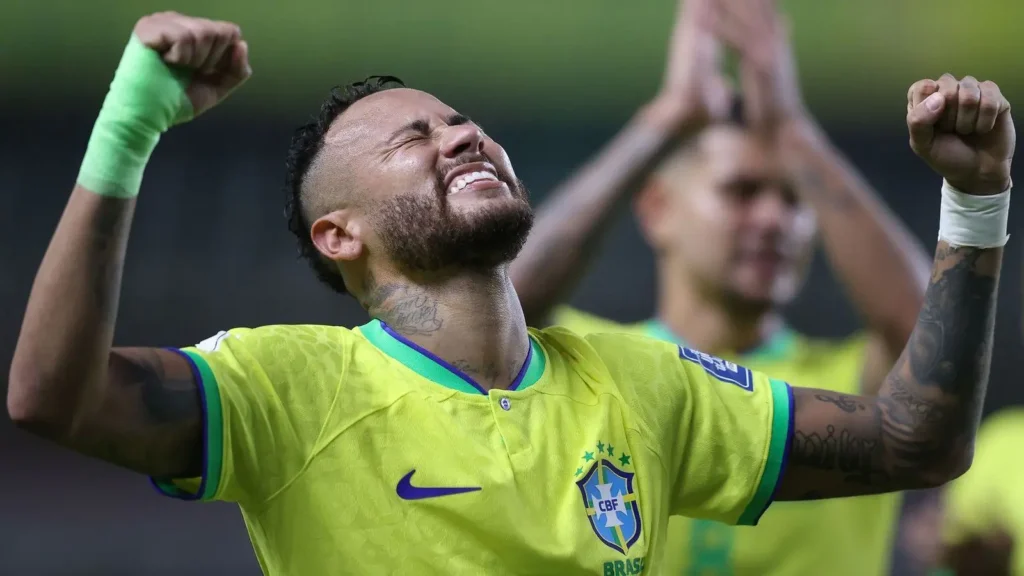 Vini Jr. revela que Neymar usará camisa 10 na Copa do Mundo