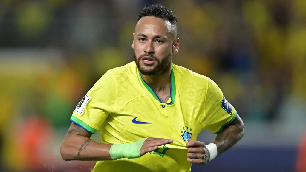 Pai de Neymar comemora convocação do filho: momento especial para a família