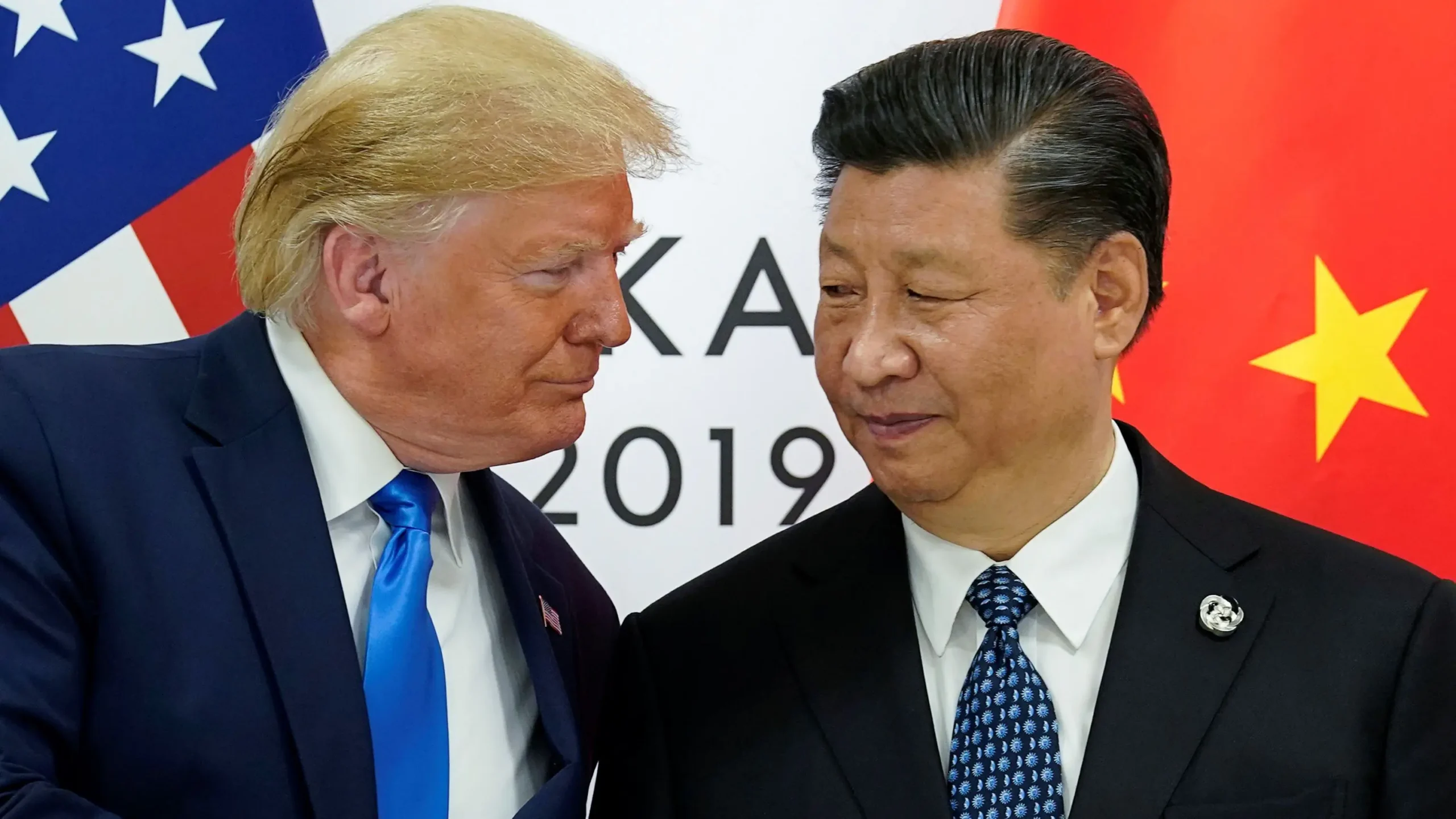 China diz que “acolhe com satisfação” visita de Trump hoje
