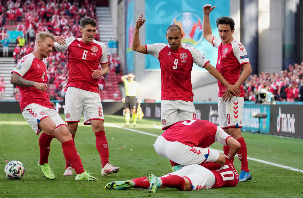 Eriksen sofreu parada cardíaca em campo na Eurocopa 2020: Entenda