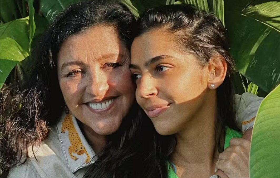 Regina Casé explica por que filha demorou a ser atriz por capacitismo