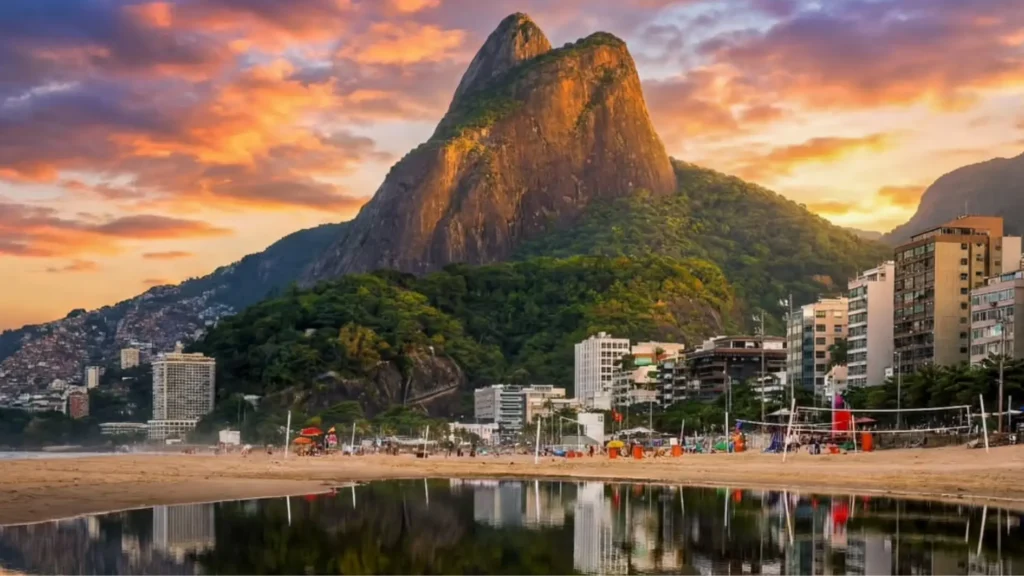 Céu nublado, chuva e sol: como se comporta o clima no Rio
