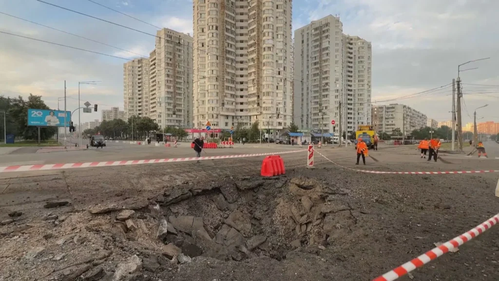 Ataque da Rússia contra Kiev deixa 10 feridos e provoca caos