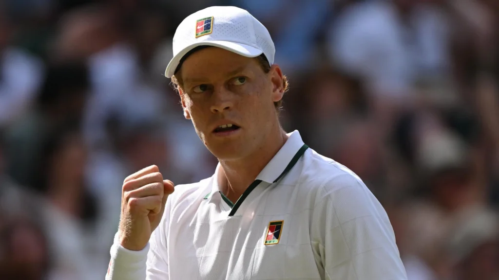 Sinner atropela Djokovic e conquista vaga na final de Wimbledon