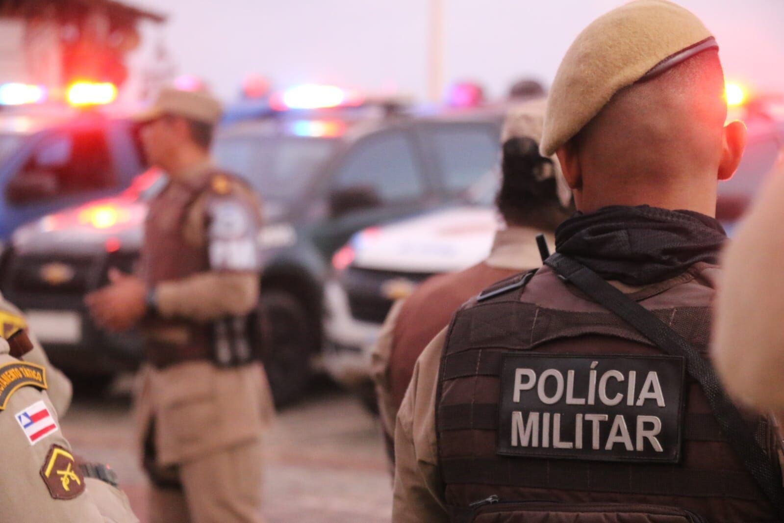 Tiroteio entre PM e suspeitos deixa três mortos em Salvador: detalhes