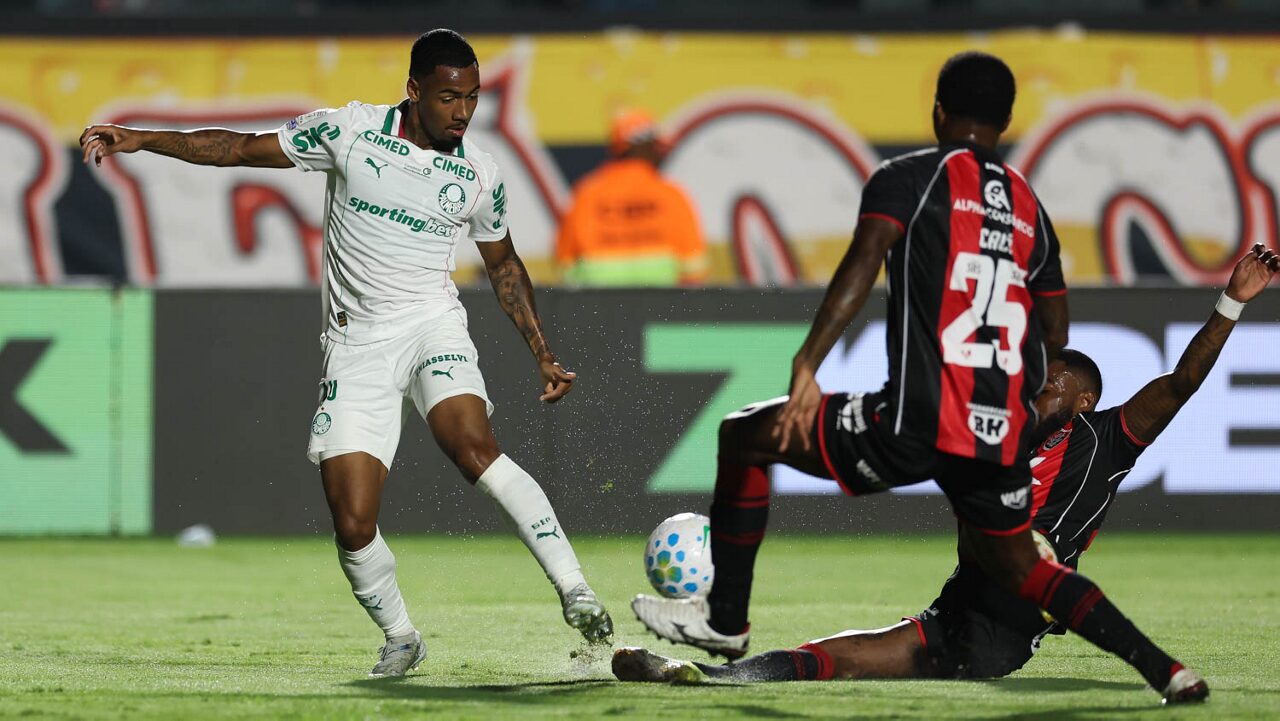Presidente do Vitória detona arbitragem e pede justiça imediata