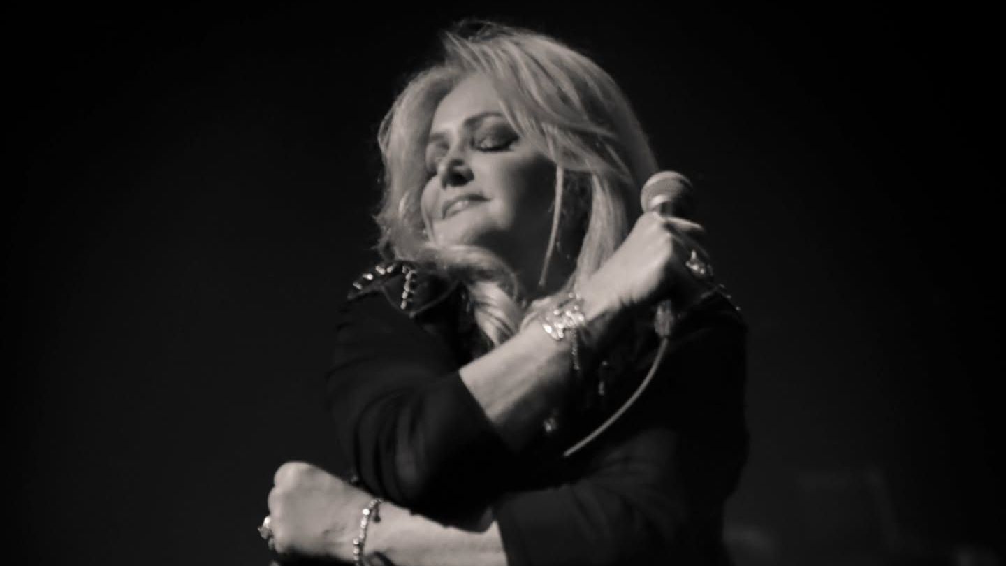 Grandes sucessos de Bonnie Tyler: uma homenagem à sua carreira