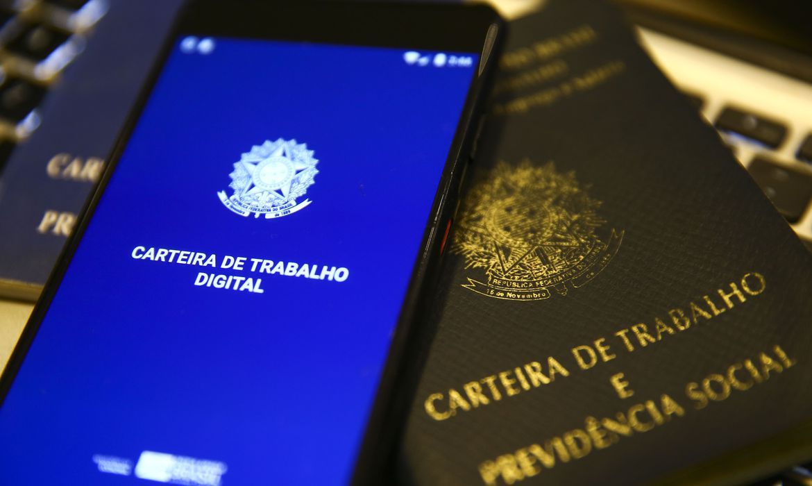 PEC 6×1 pode gerar demissões no mercado, alerta Fiemg