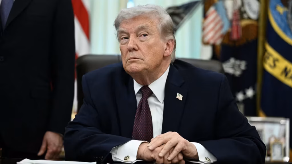 Trump volta a dizer que a Groenlândia deve ser dos EUA para segurança