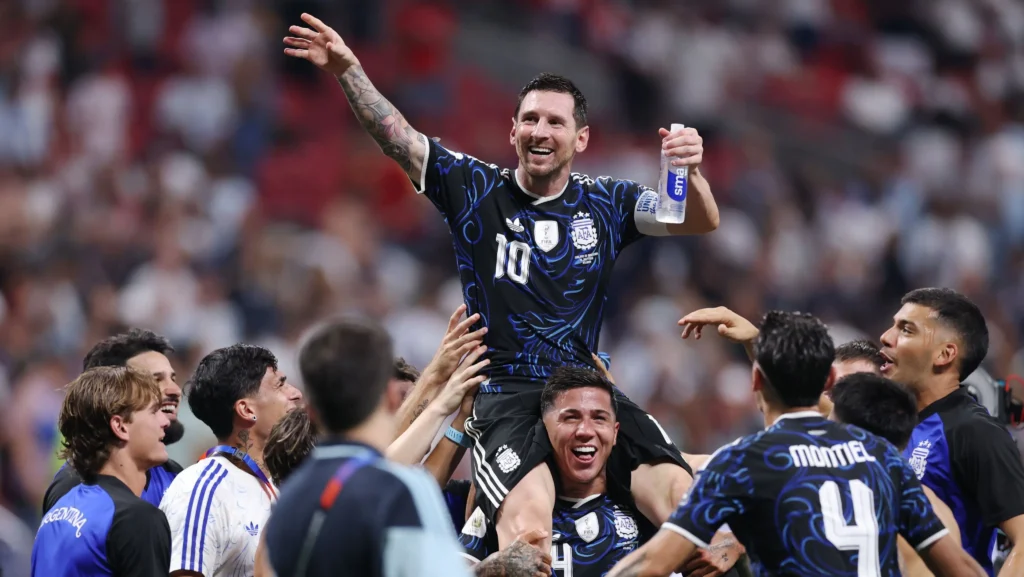 "Messi diz que dinheiro dos argentinos não chega ao fim do mês"
