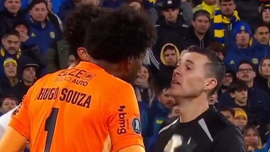Corinthians repudia atos de racismo contra Hugo Souza e apoia justiça