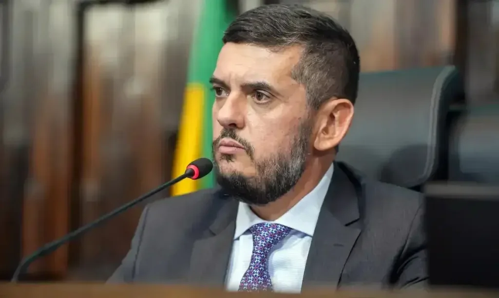 Moraes vota para tornar Bacellar réu por vazamento sigiloso