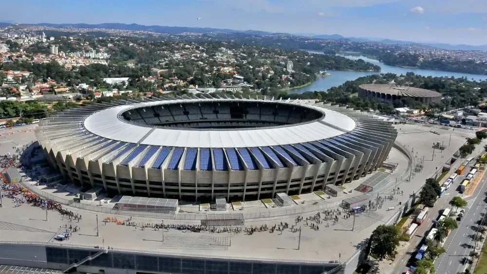 Governador não descarta "venda" do Mineirão ao Cruzeiro: benefícios