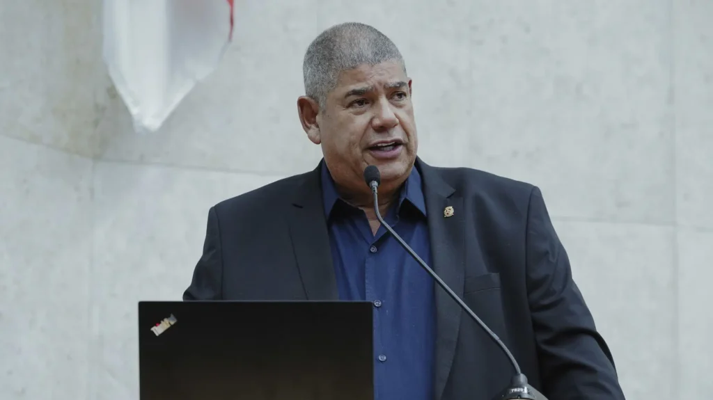 Ex-vereador Milton Leite é considerado foragido após operação policial
