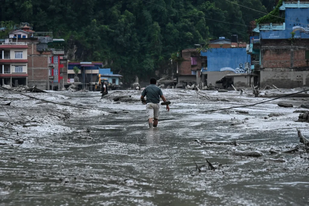 Ainda não foi possível contato com algumas áreas do Nepal, alerta ONU