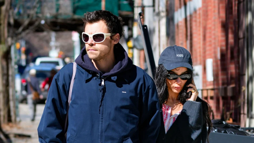 Após unfollow, Harry Styles e Zoë planejam casamento íntimo