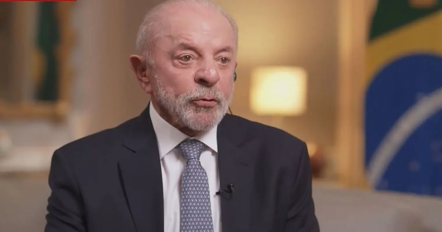 À CNN, Lula diz que Eduardo Bolsonaro é “traidor da pátria” em entrevista
