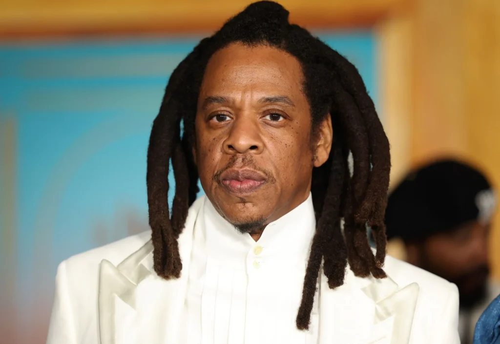Mulher que acusou Jay-Z de estupro faz retratação pública