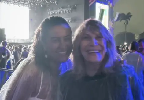 Áudios de Renata Sorrah para a filha fazem sucesso na web