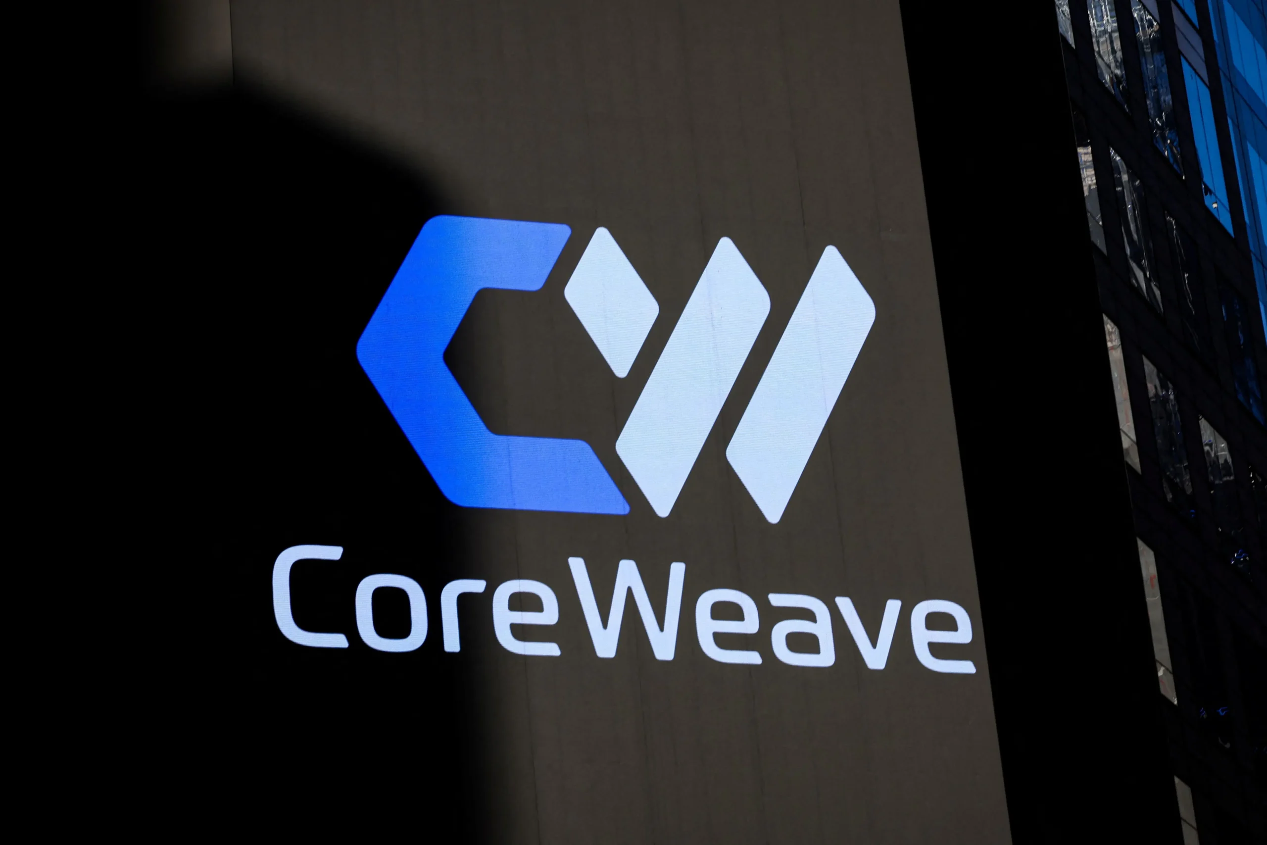 Queda da CoreWeave destaca riscos da dívida no setor de IA
