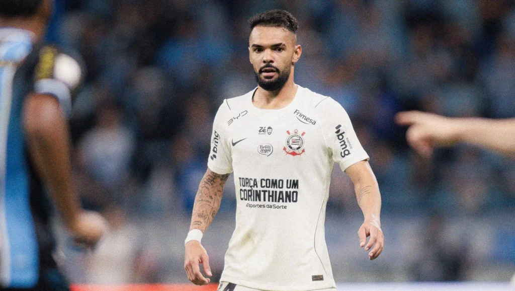 Raniele sofre lesão no joelho e prejudica o Corinthians na temporada