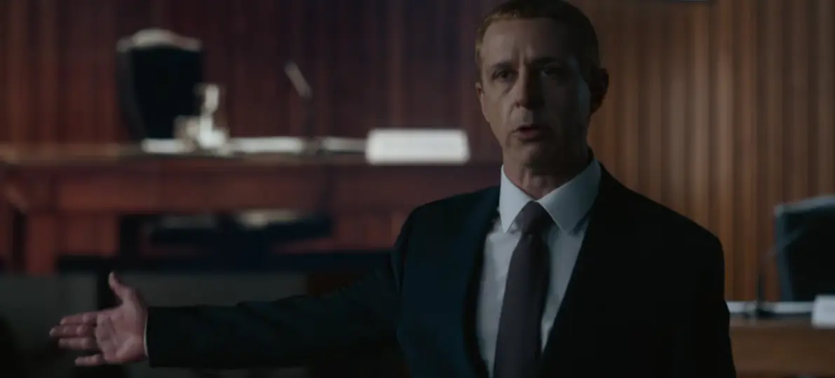 Jeremy Strong não quer culpar Zuckerberg em novo filme: defesa clara