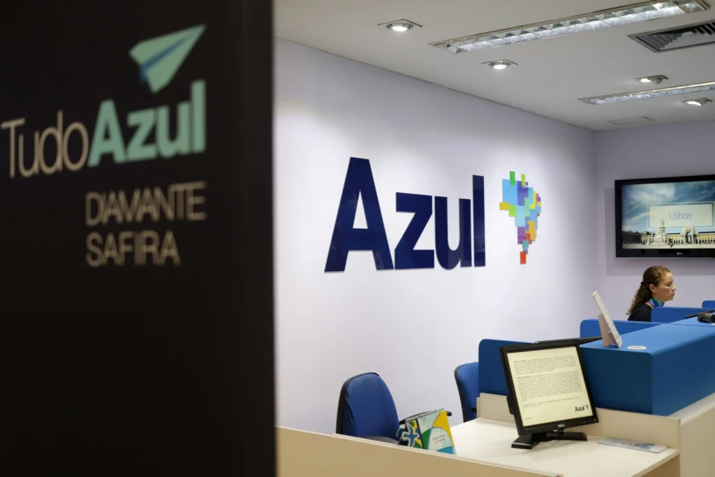 Azul toma financiamento de até R$ 2 bilhões para combustível seguro